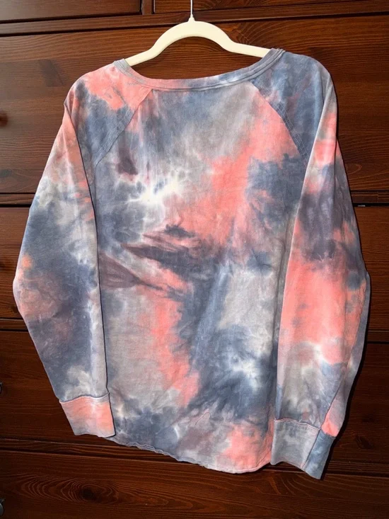 Umgee Coral & Gray Tie-Dye Henley Top - Picture 3 of 5